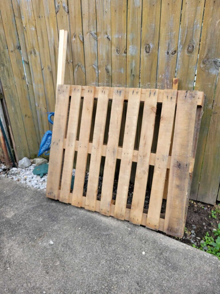 Pallet for gardening
